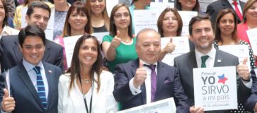 Director de Escuela de Constitución se adjudica Premio Yo Sirvo a Mi País en la Educación