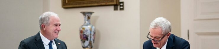 S.E. el Presidente de la República, José Antonio Kast, se reunió con el director del Servicio Civil, Pedro Lea-Plaza