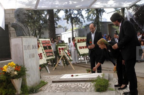 Presidenta de la República asiste a acto de homenaje a Tucapel Jiménez