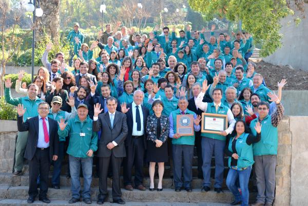 Director del Servicio Civil entrega Premio por Excelencia Institucional al Parque Metropolitano de Santiago y al Instituto de Previsión Social