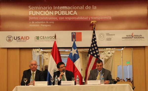 Servicio Civil representa a Chile en Foro sobre el rol de la función pública  en Paraguay